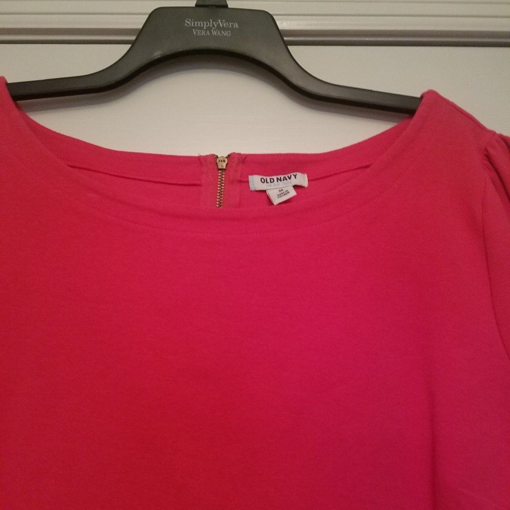 Old Navy Top XL Hot Pink Short Sleeve Zipper Neck Back - Picture 4 of 5